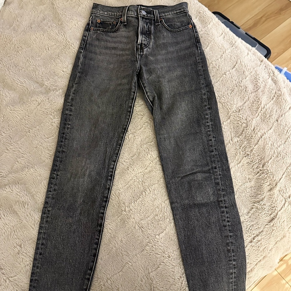 LEVIS black Wedgie Jeans